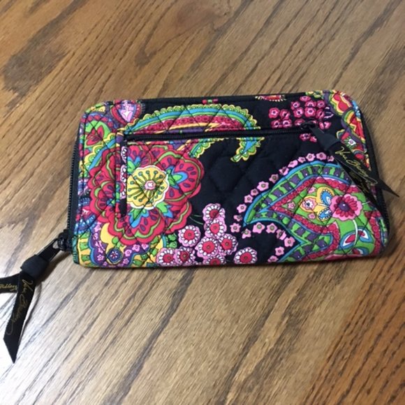 Vera Bradley Card Holder/Wallet - Picture 9 of 9